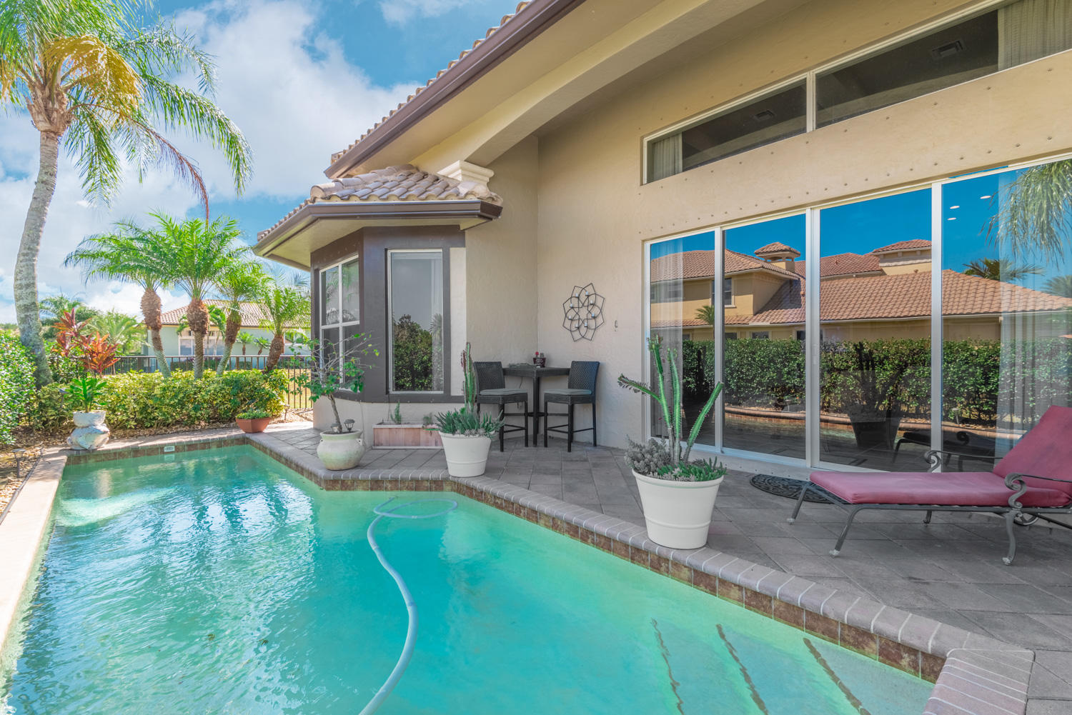 102 Southeast Rio Palermo Port St. Lucie, FL 34984 - Photo 2 of 26 POOL VIEW