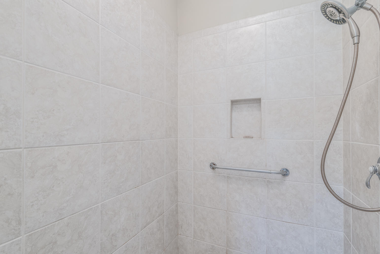 102 Southeast Rio Palermo Port St. Lucie, FL 34984 - Photo 23 of 26 102 SE Rio Palmero-WEB-22