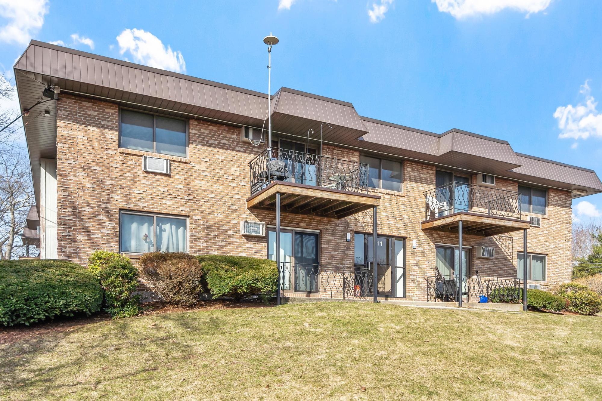 11 Strawberry Bank Road, Unit 5 Nashua, NH 03062 - Photo 21 of 30 Gallery Image 21