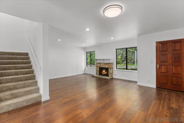 $1,059,000 | 28125 Ridgecove Court South, Rancho Palos Verdes, CA 90275