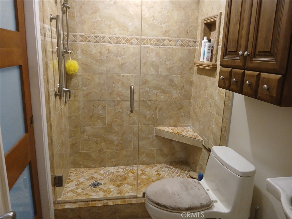 7890 East Spring Street, Unit 17P Long Beach, CA 90815 - Photo 12 of 14 BATHROOM