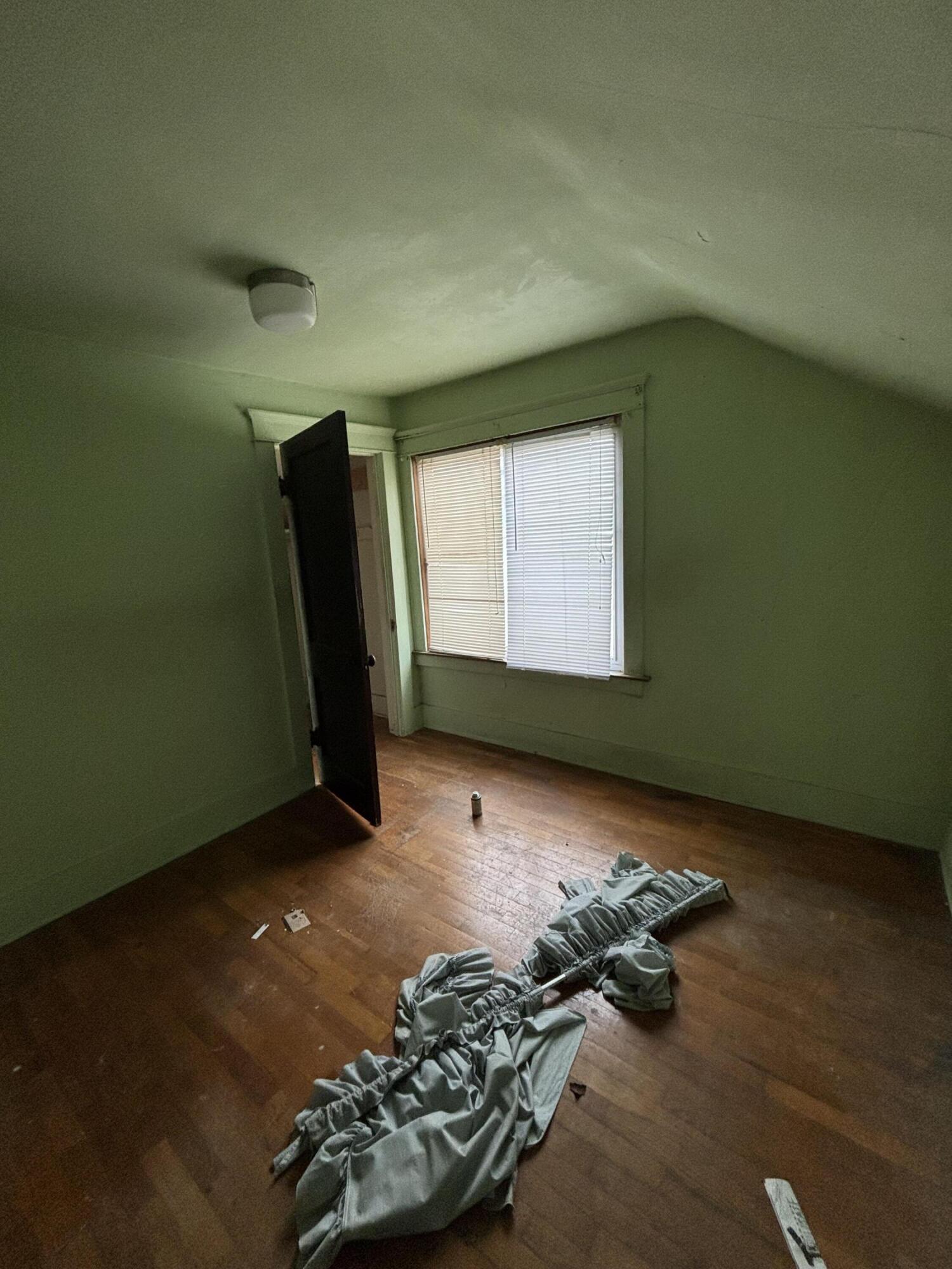 304 Allen Street Lansing, MI 48912 - Photo 22 of 23 IMG_1682