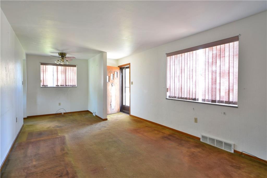 23 Porters Hollow Road Coraopolis, PA 15108 - Photo 2 of 15 Gallery Image 2