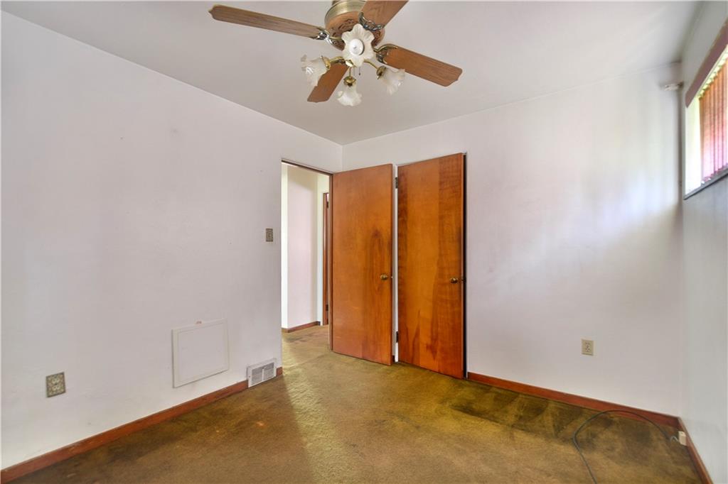 23 Porters Hollow Road Coraopolis, PA 15108 - Photo 5 of 15 Gallery Image 5