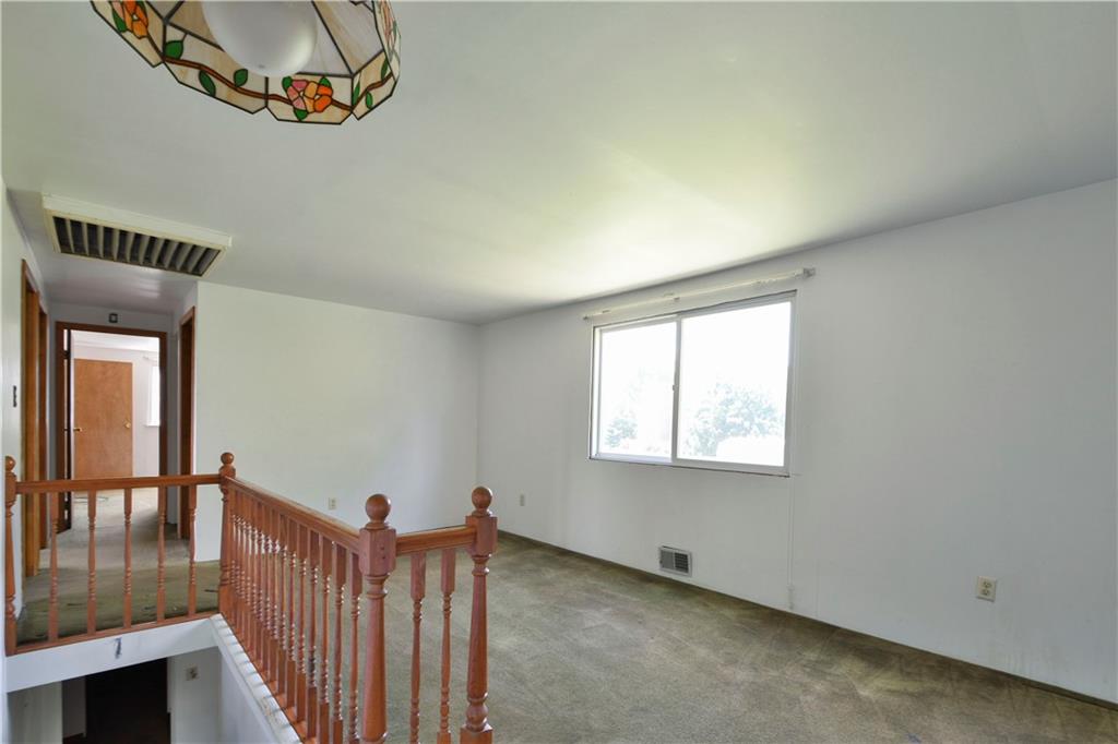 23 Porters Hollow Road Coraopolis, PA 15108 - Photo 8 of 15 Gallery Image 8
