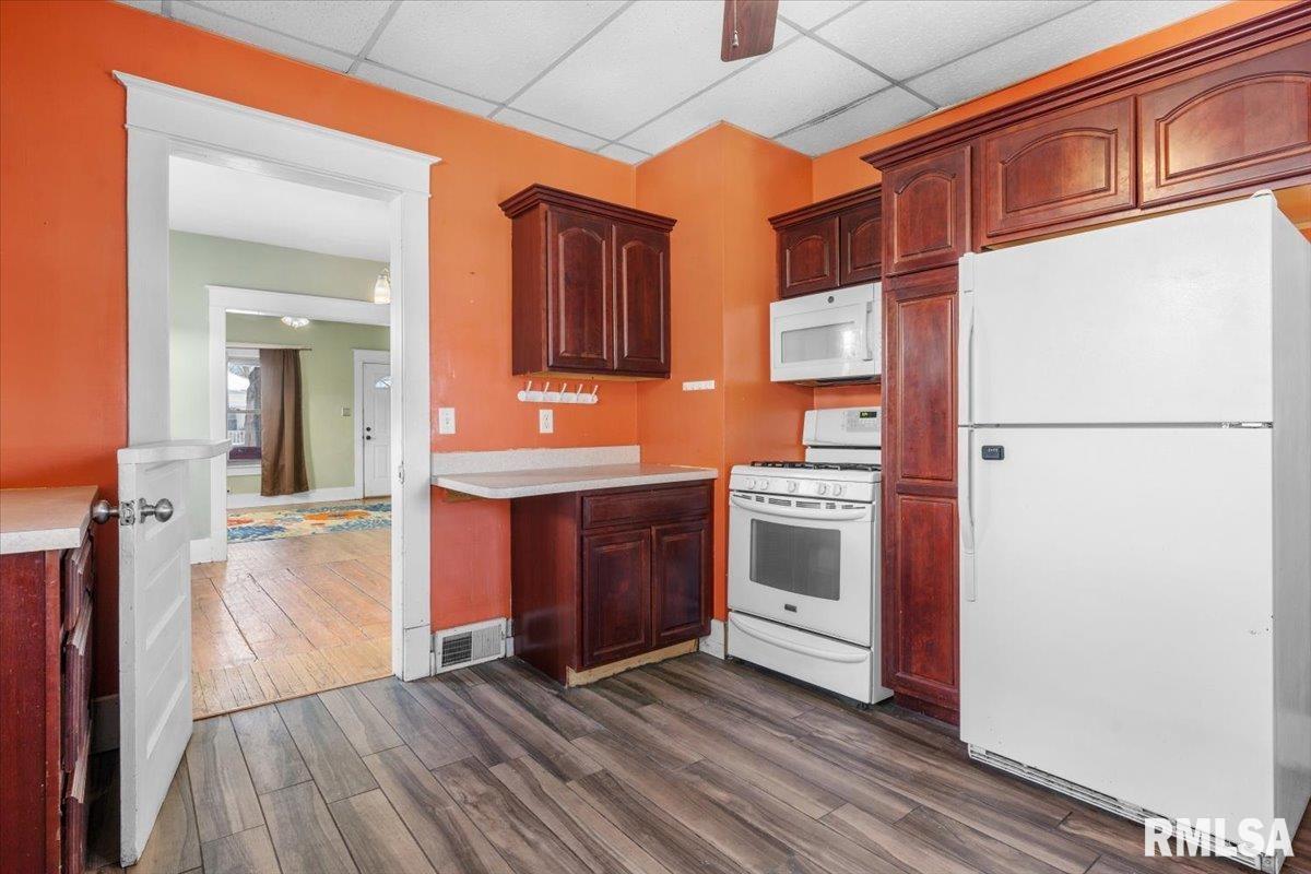 1921 South College Street Springfield, IL 62704 - Photo 13 of 33