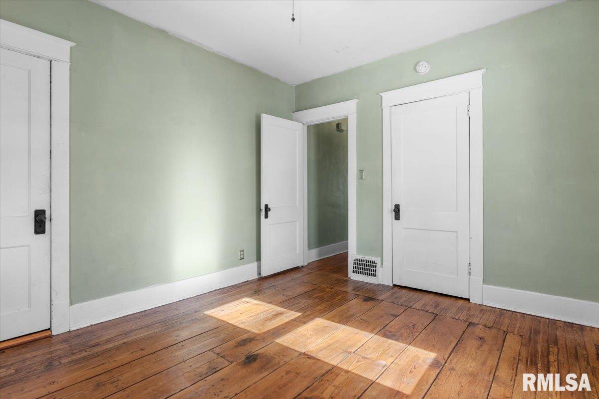 1921 South College Street Springfield, IL 62704 - Photo 15 of 33