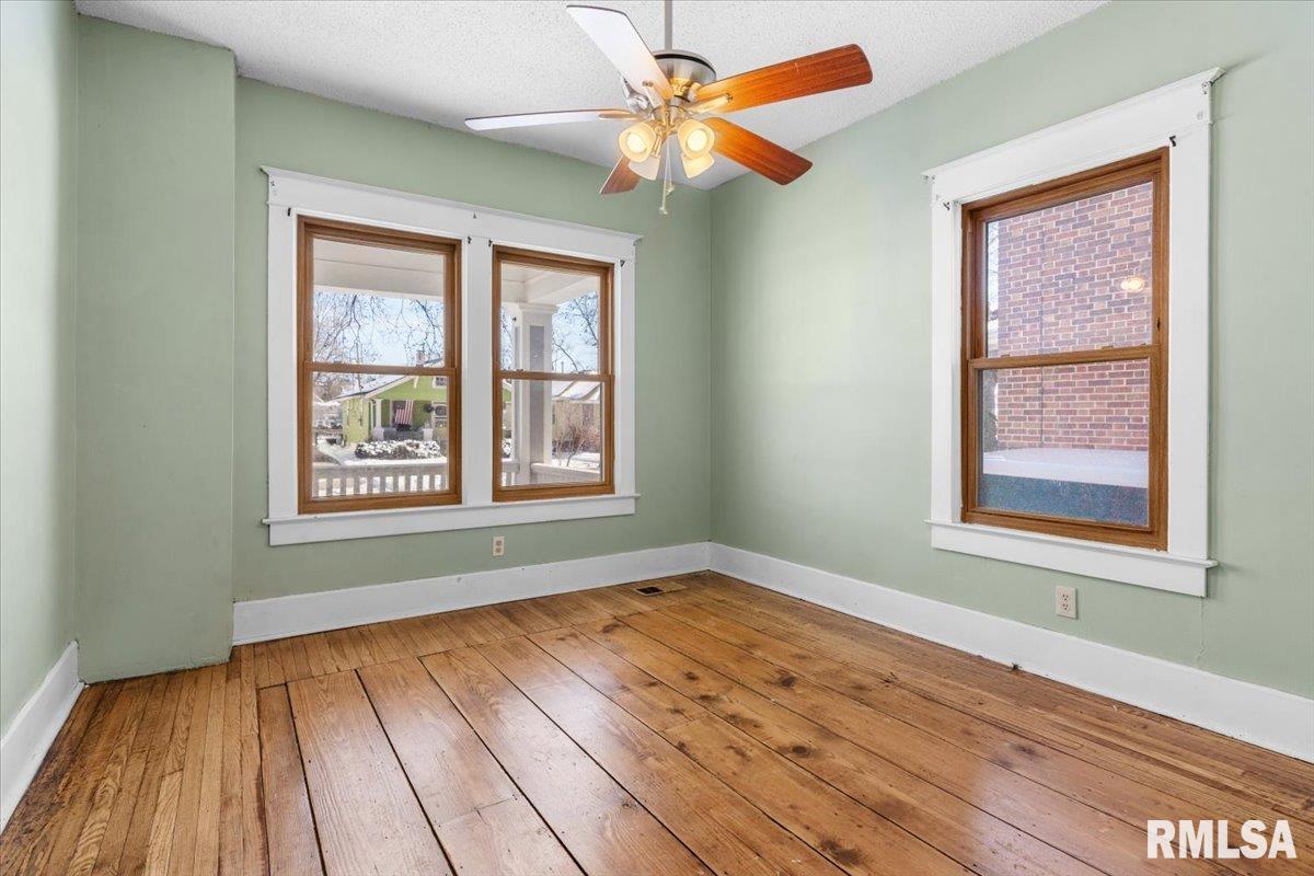 1921 South College Street Springfield, IL 62704 - Photo 17 of 33