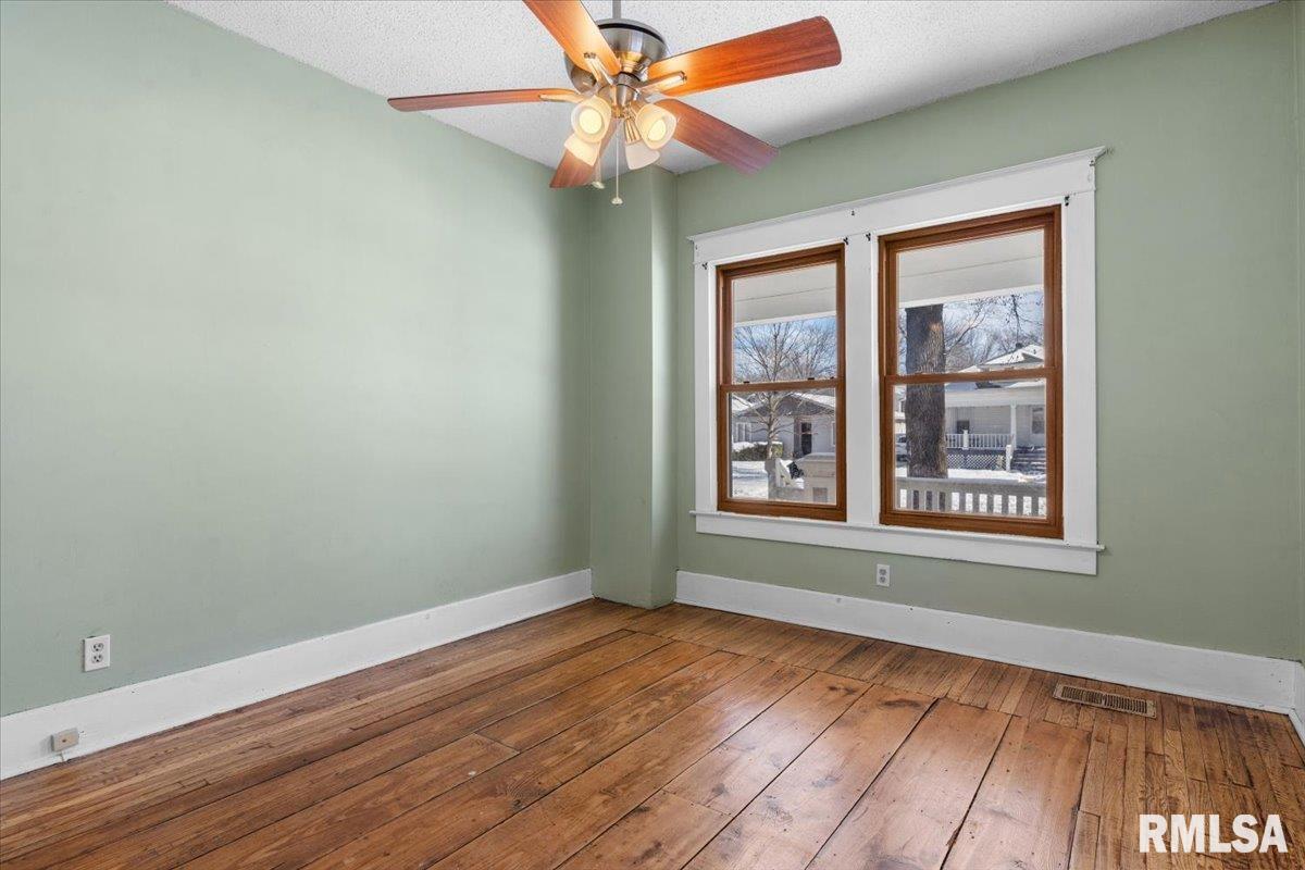 1921 South College Street Springfield, IL 62704 - Photo 18 of 33