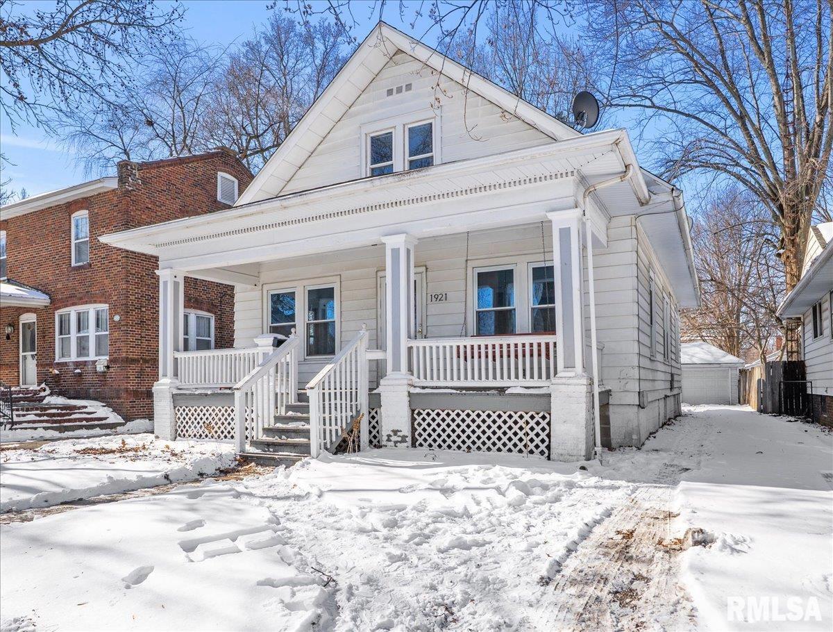 1921 South College Street Springfield, IL 62704 - Photo 2 of 33