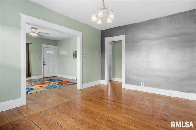 $145,000 | 1921 South College Street, Springfield, IL 62704