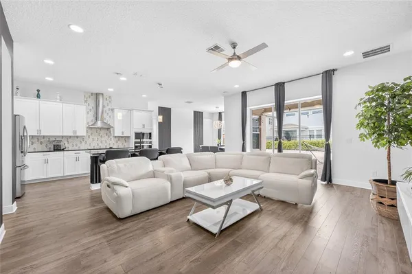 $915,000 | 19076 Planetree Street, Orlando, FL 32827
