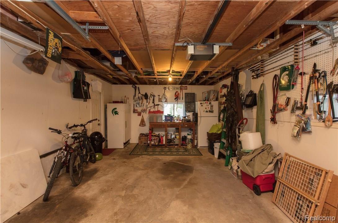11397 Main Road Fenton, MI 48430 - Photo 38 of 45 Stamm (16 of 32).jpg