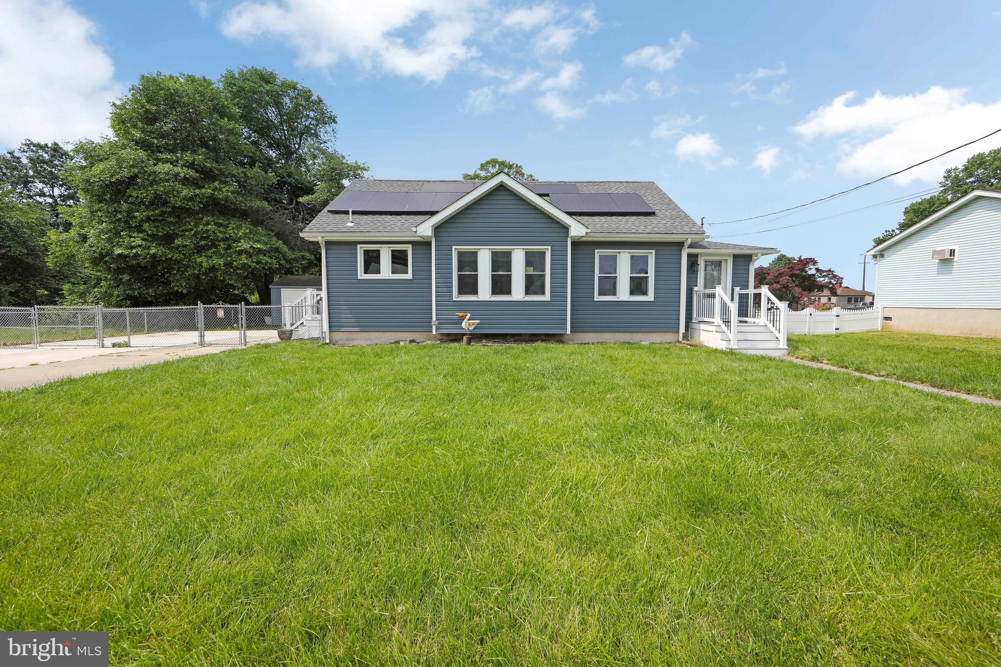 135 Sanford Road Pennsville, NJ 08070 - Photo 1 of 39 Gallery Image 1