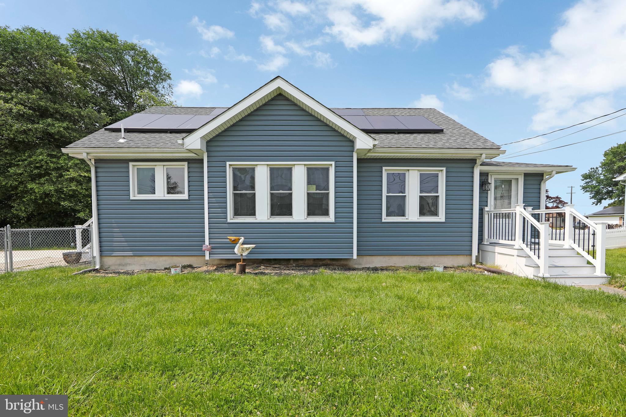 135 Sanford Road Pennsville, NJ 08070 - Photo 3 of 39 Gallery Image 3
