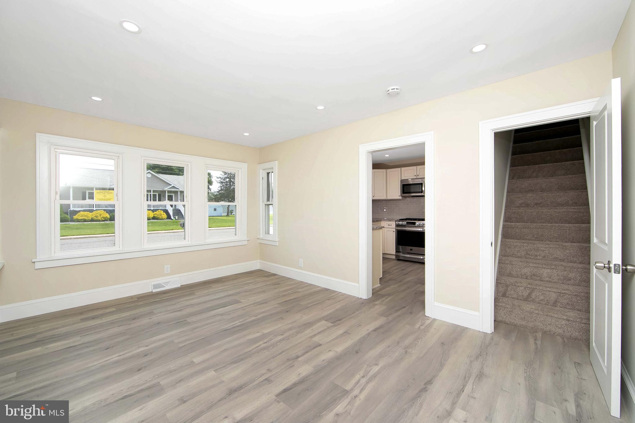 135 Sanford Road Pennsville, NJ 08070 - Photo 9 of 39 Gallery Image 9