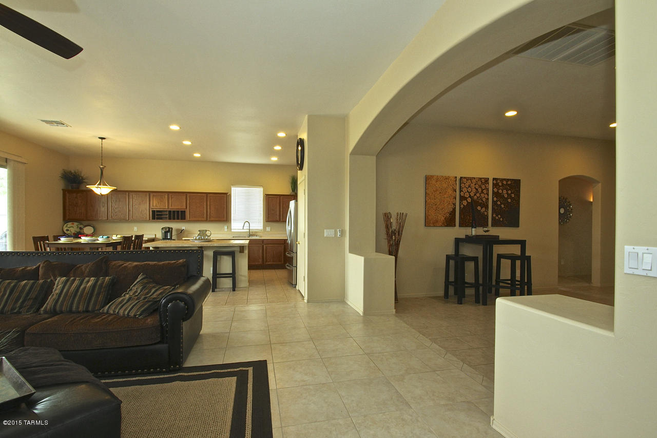 3442 South Desert Promenade Road Tucson, AZ 85735 - Photo 8 of 37
