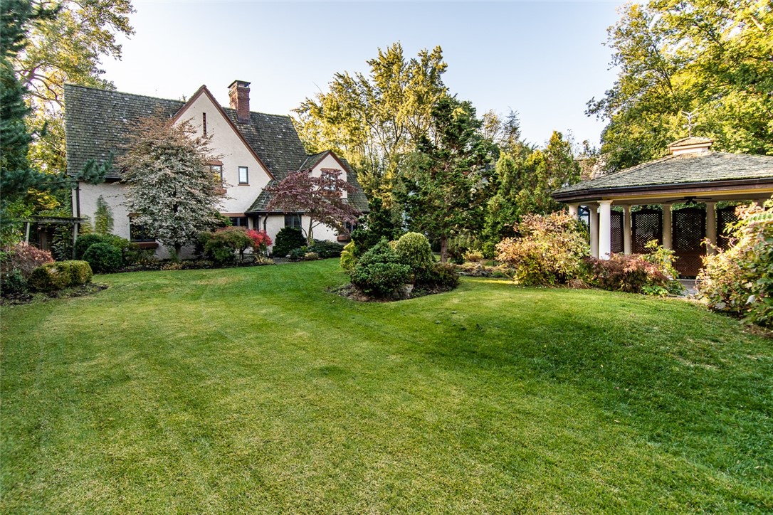 35 Far View Hills Road Brighton, NY 14620 - Photo 1 of 50