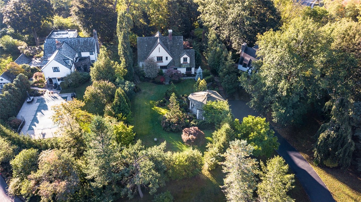 35 Far View Hills Road Brighton, NY 14620 - Photo 2 of 50