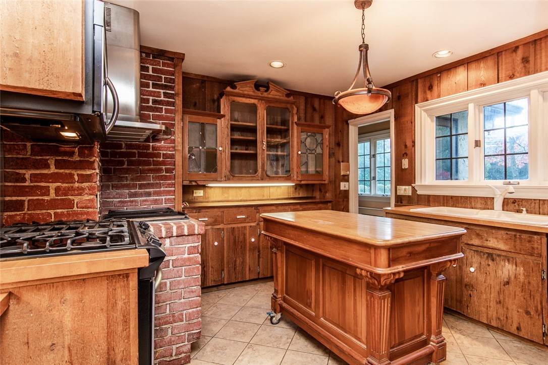35 Far View Hills Road Brighton, NY 14620 - Photo 30 of 50