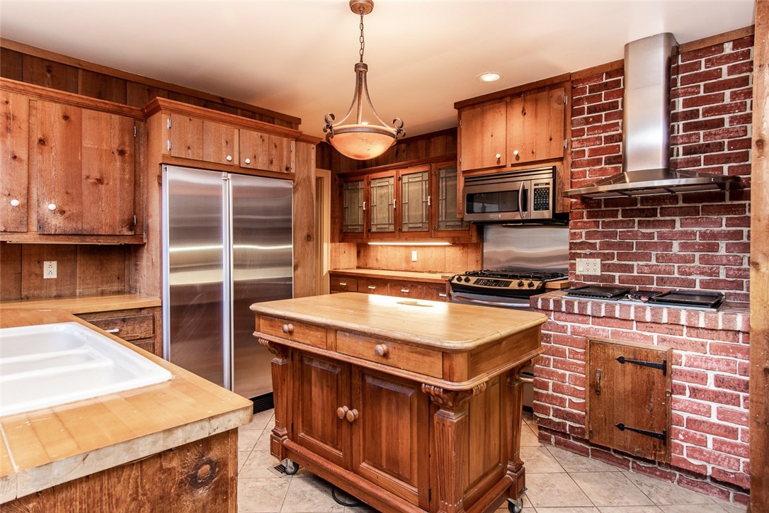 35 Far View Hills Road Brighton, NY 14620 - Photo 31 of 50