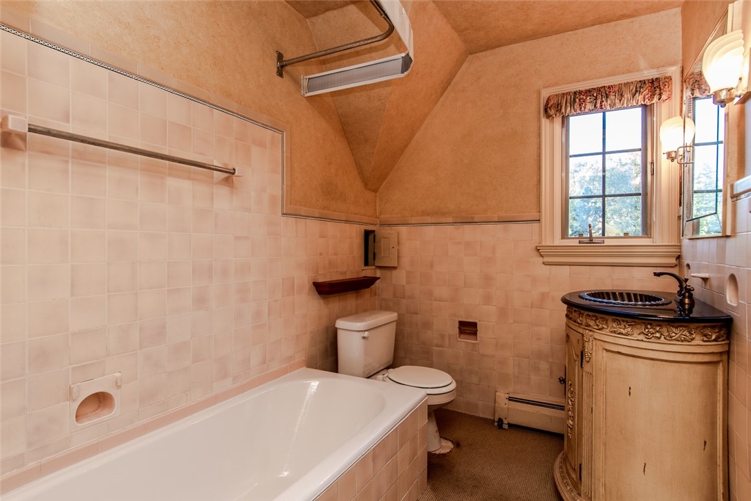 35 Far View Hills Road Brighton, NY 14620 - Photo 37 of 50