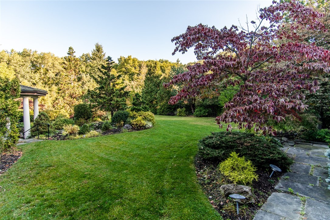 35 Far View Hills Road Brighton, NY 14620 - Photo 10 of 50