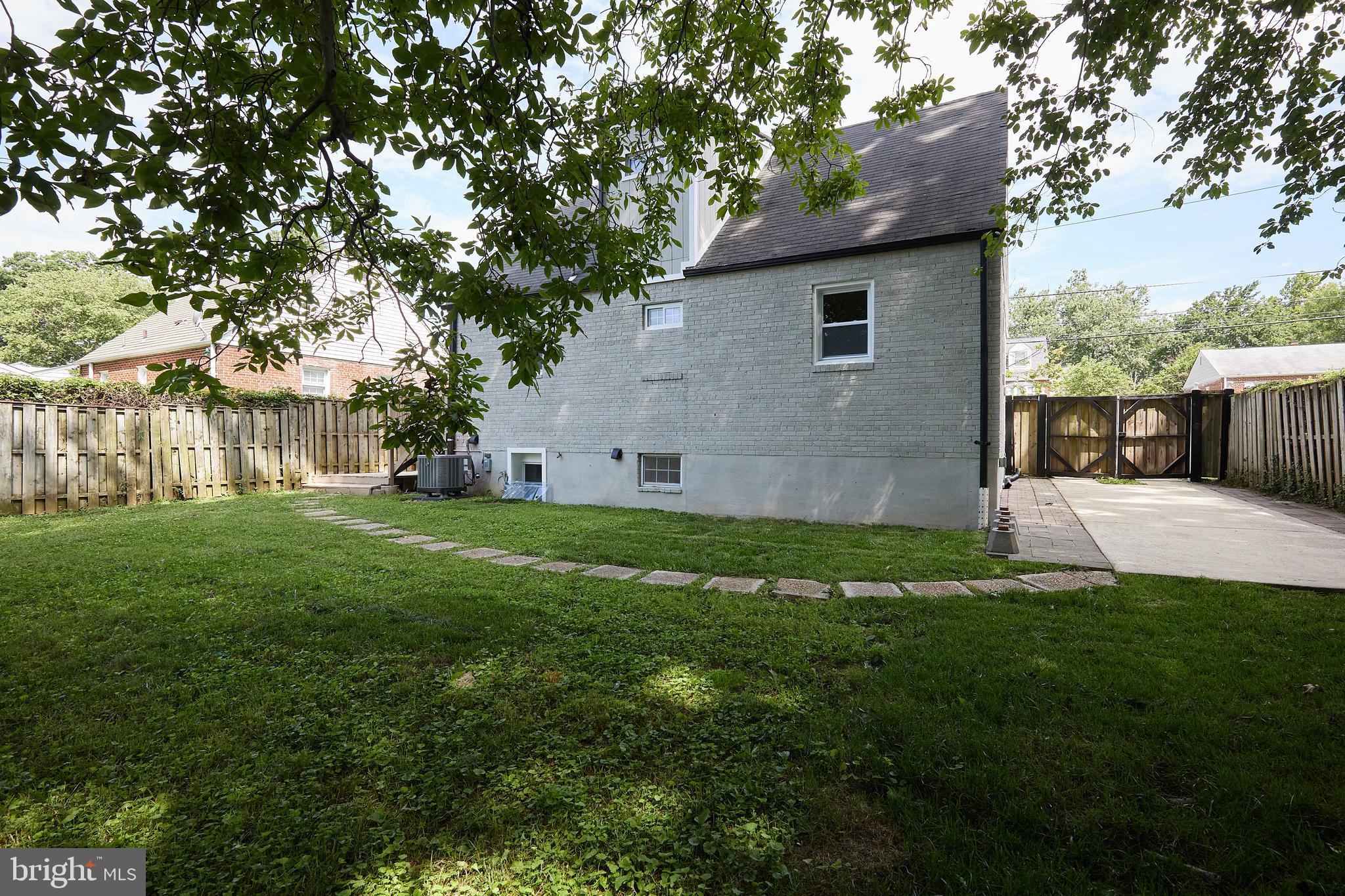 1520 Gridley Lane Silver Spring, MD 20902 - Photo 44 of 51 Gallery Image 44