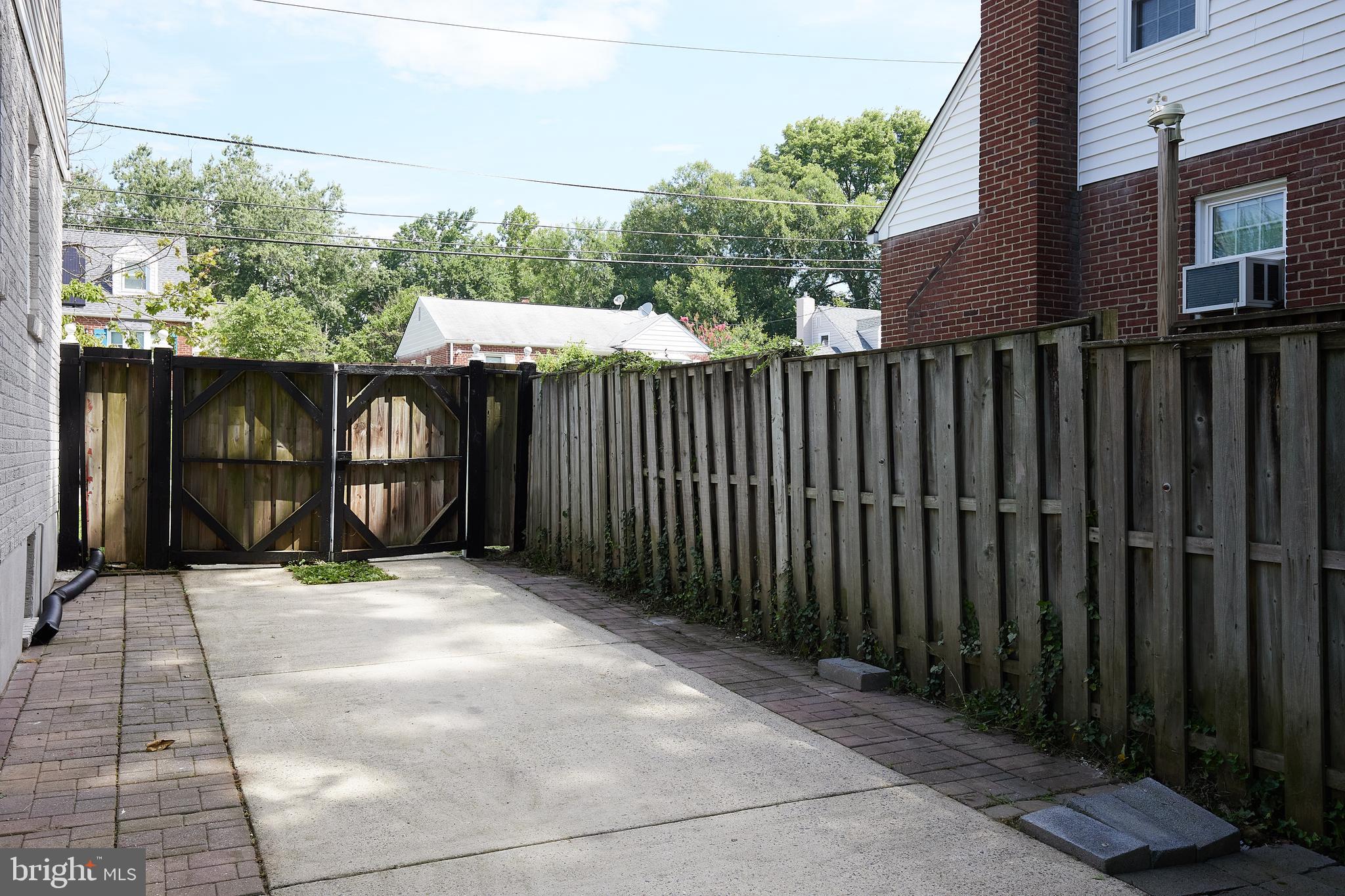 1520 Gridley Lane Silver Spring, MD 20902 - Photo 45 of 51 Gallery Image 45