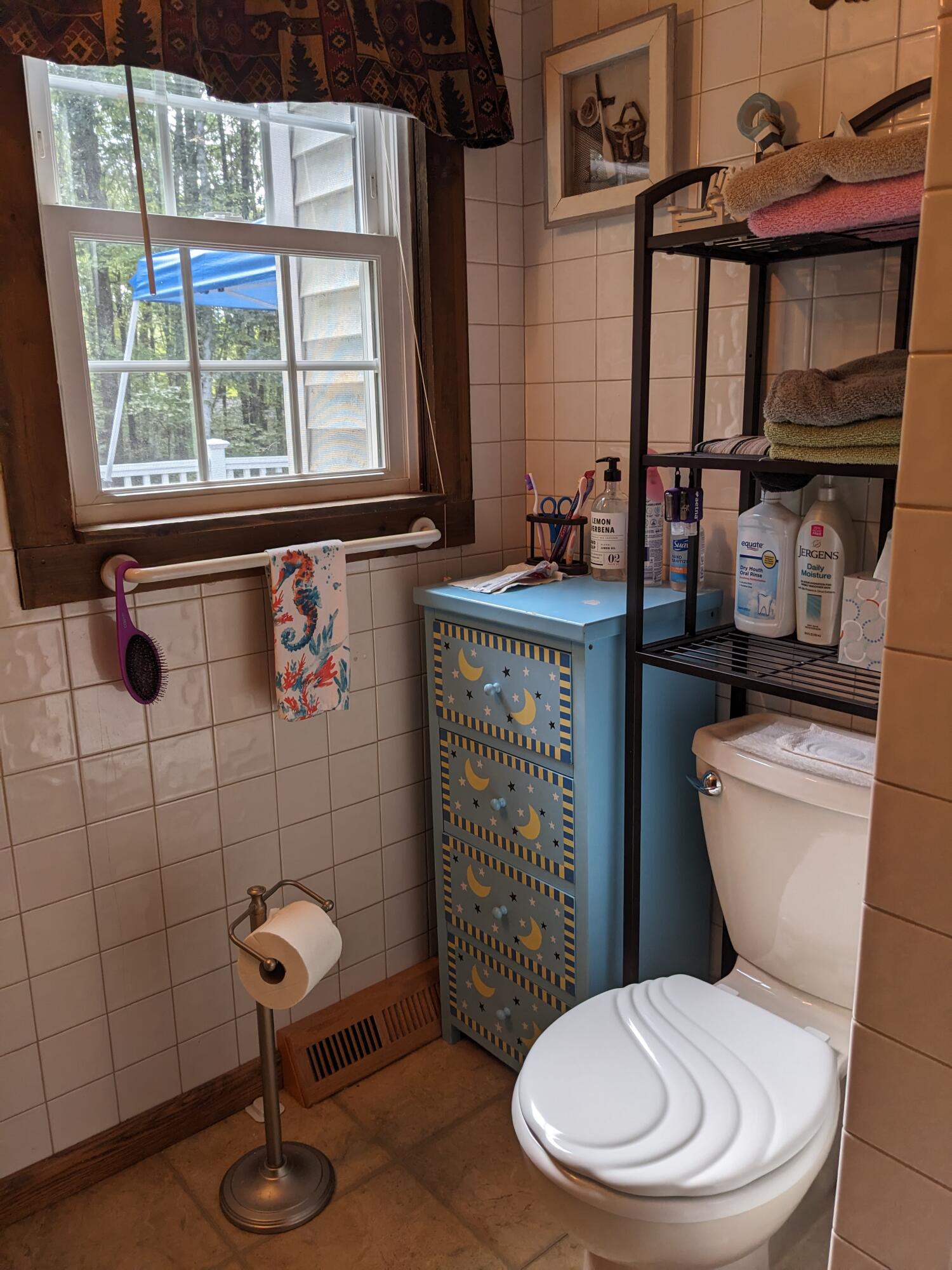 1271 Roosevelt Trail Raymond, ME 04071 - Photo 20 of 39 Bathroom---PXL_20230826_134928643