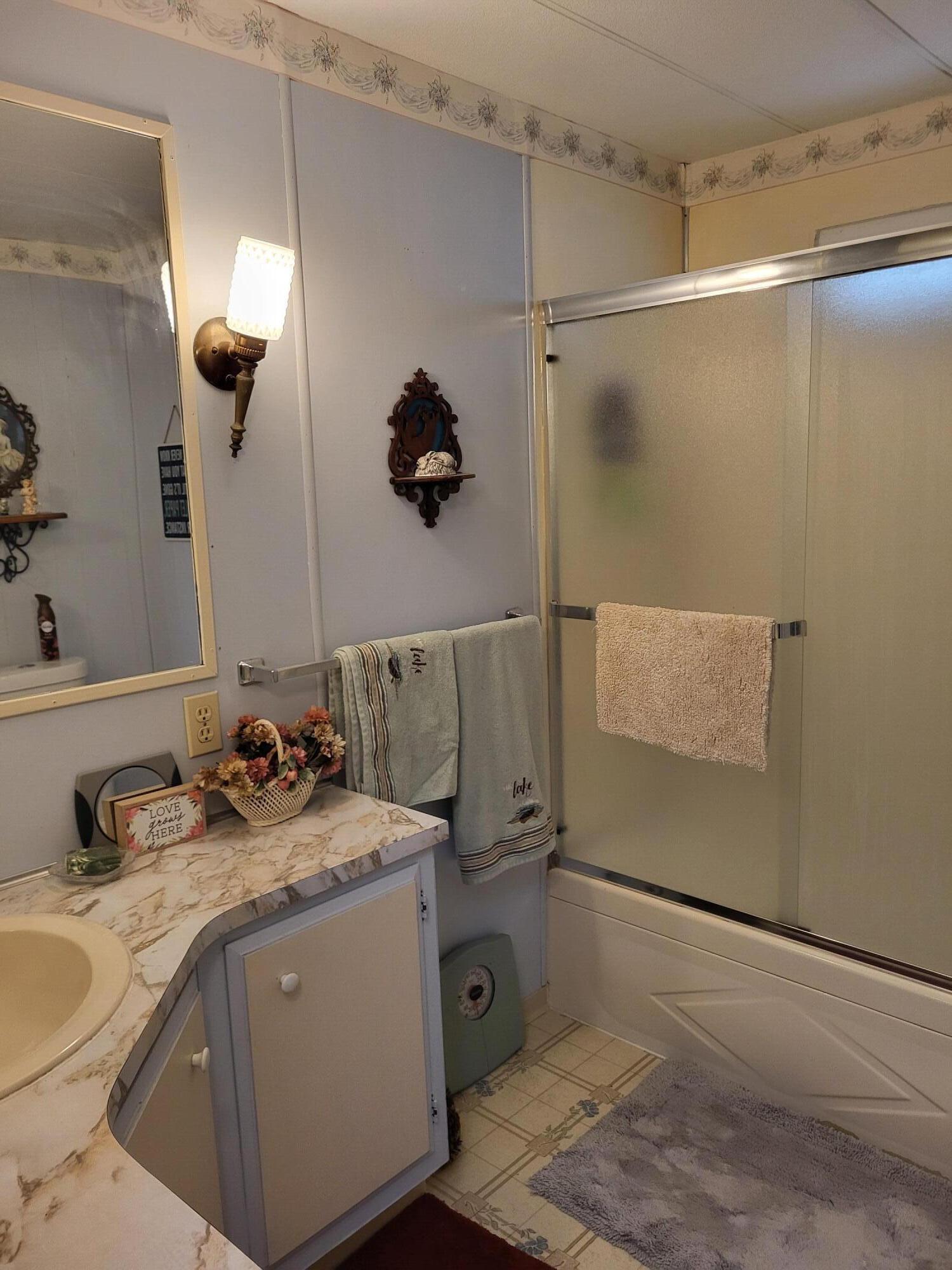 1241 Dowell Road, Unit 57 Grants Pass, OR 97527 - Photo 13 of 16 20240925_111615