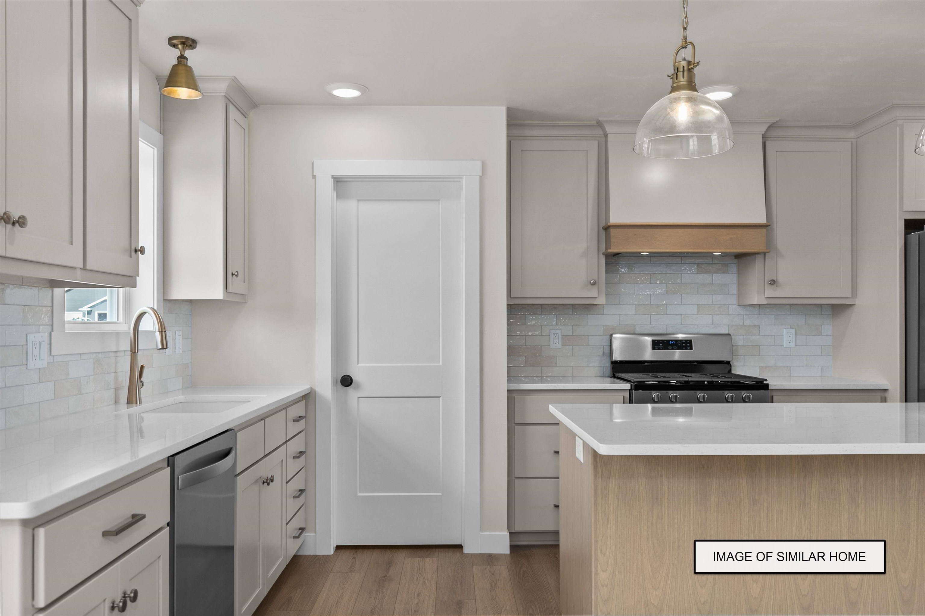 N3976 Wettering Way Kaukauna, WI 54130 - Photo 3 of 18