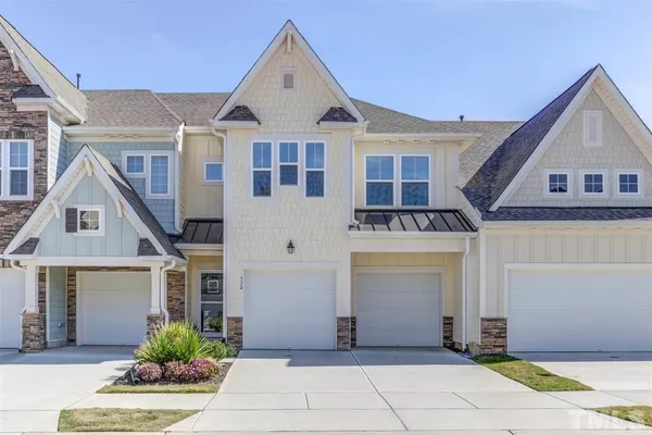 $2,395 | 570 Metro Station, Apex, NC 27502