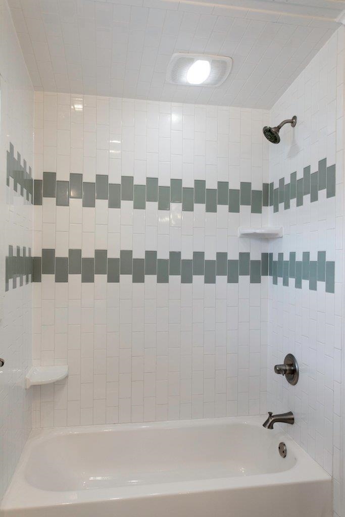 95 Keith Street St. Augustine, FL 32084 - Photo 18 of 49 a bathroom with a shower