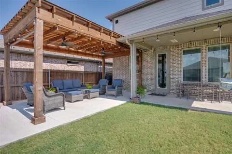 $439,000 | 5301 Basham Lane, Denton, TX 76207