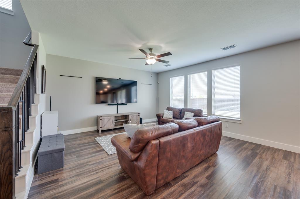 5301 Basham Lane Denton, TX 76207 - Photo 6 of 28