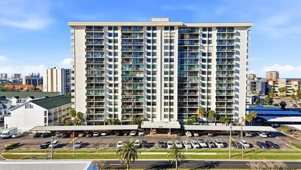 $2,500 | 400 Island Way, Unit 312, Clearwater Beach, FL 33767