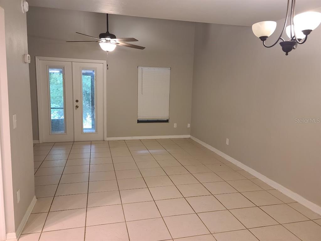 900 Southwest 62nd Boulevard, Unit B 8 Gainesville, FL 32607 - Photo 3 of 11