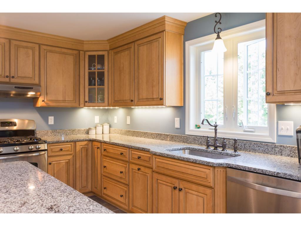 7 Mill Road Kingston, NH 03848 - Photo 15 of 37