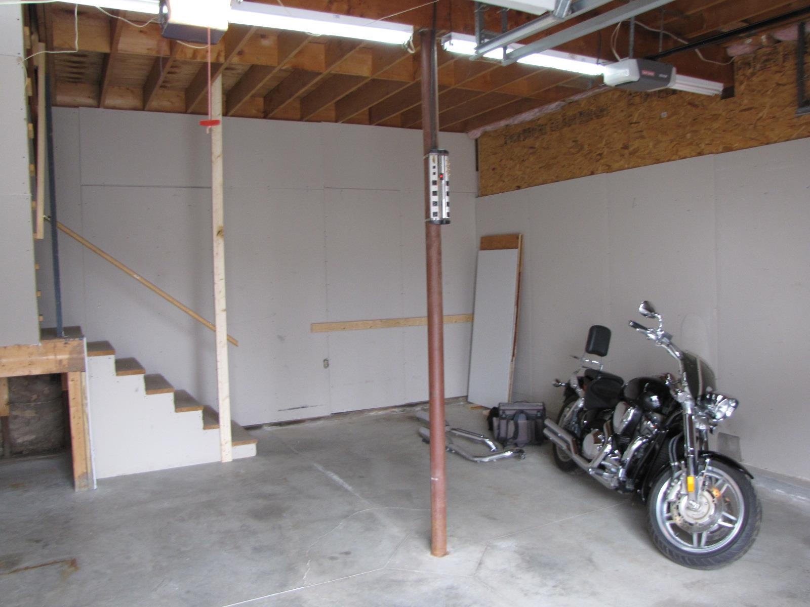 3 Mcilvin Street, Unit A Manchester, NH 03103 - Photo 31 of 34