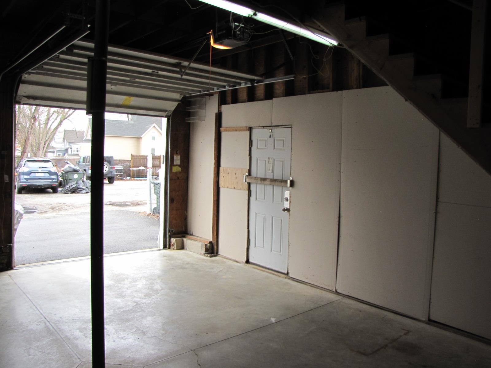 3 Mcilvin Street, Unit A Manchester, NH 03103 - Photo 32 of 34