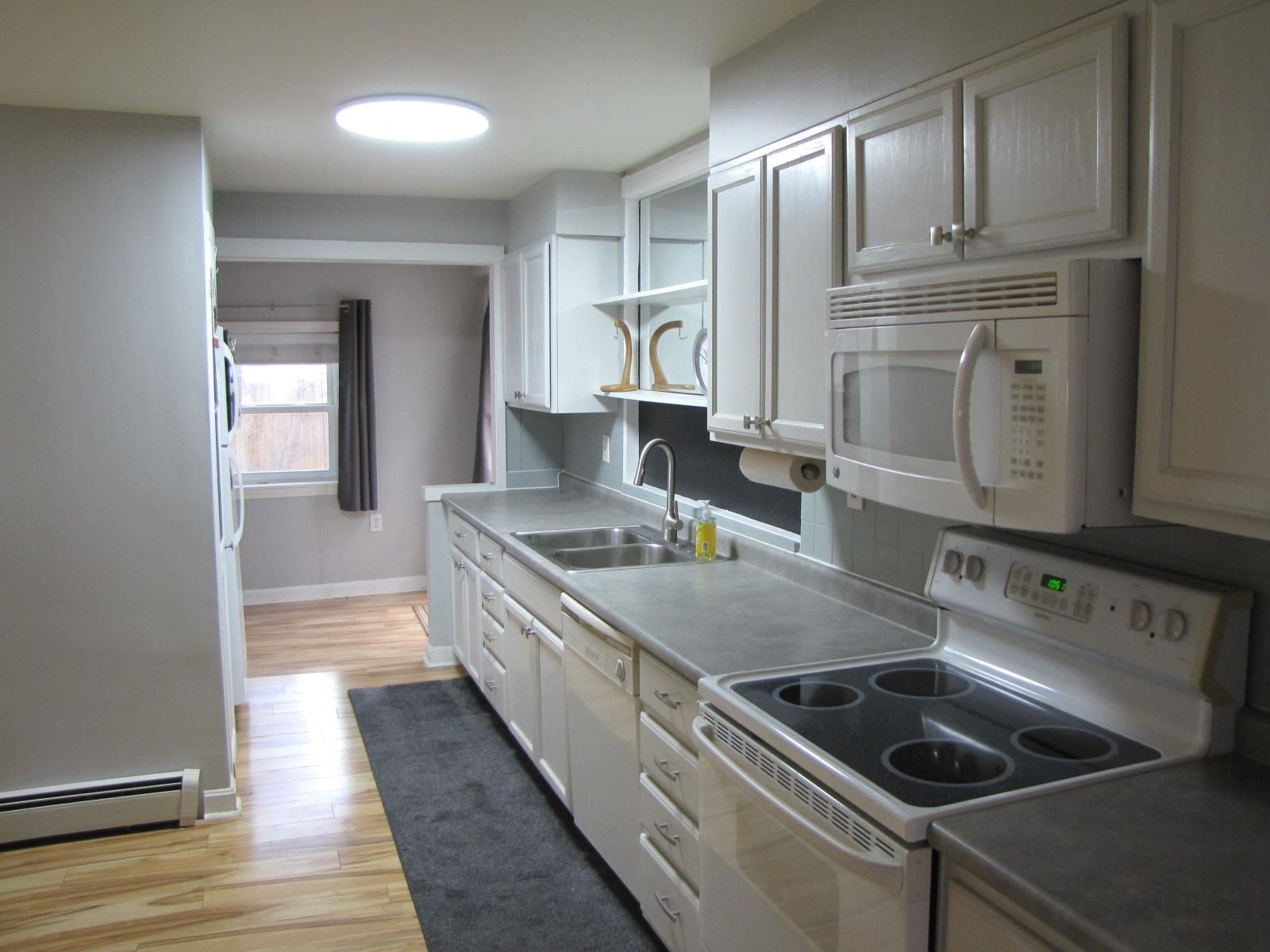 3 Mcilvin Street, Unit A Manchester, NH 03103 - Photo 7 of 34