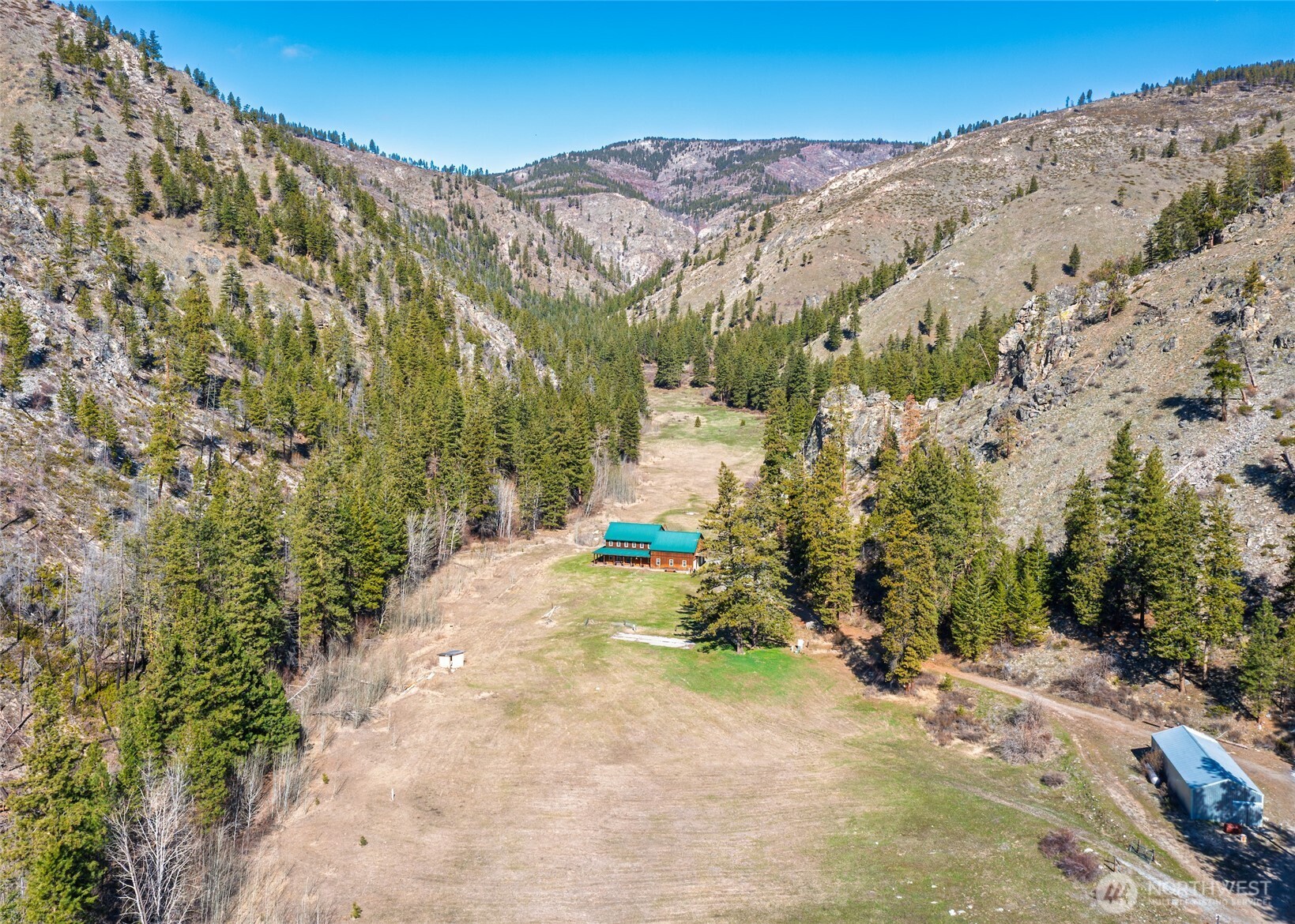 710 Antoine Creek Road Chelan, WA 98816 - Photo 6 of 39