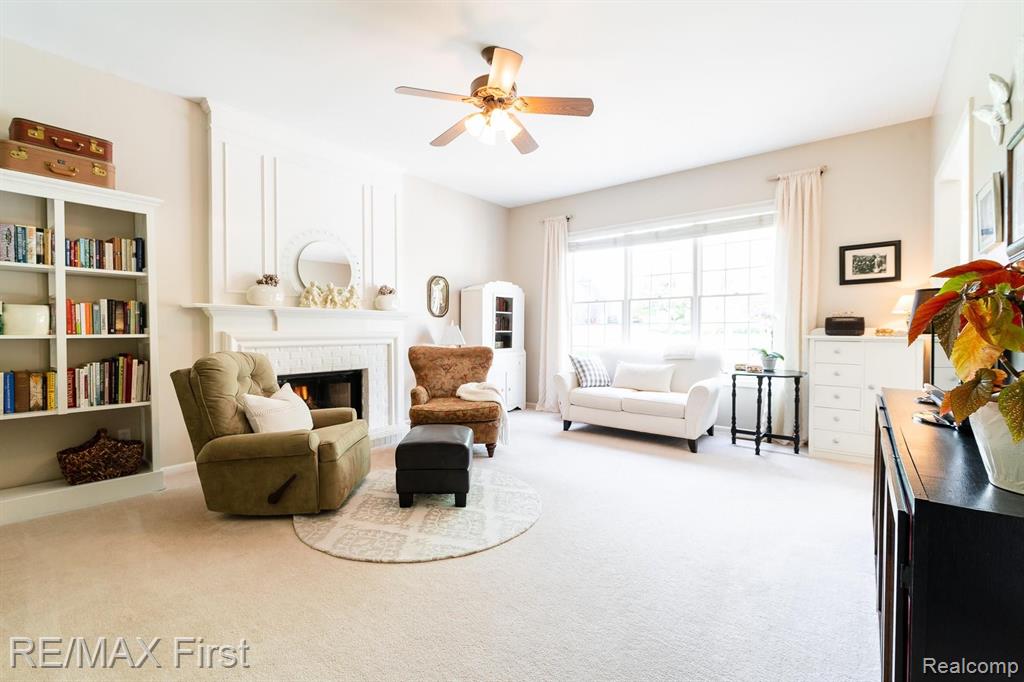 1676 Snowy Owl Court Rochester, MI 48307 - Photo 10 of 28 Gallery Image 10