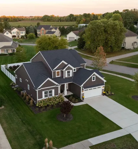 $849,000 | 2600 Bell Circle, Stevensville, MI 49127