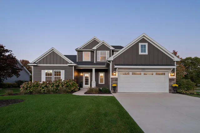 $849,000 | 2600 Bell Circle, Stevensville, MI 49127