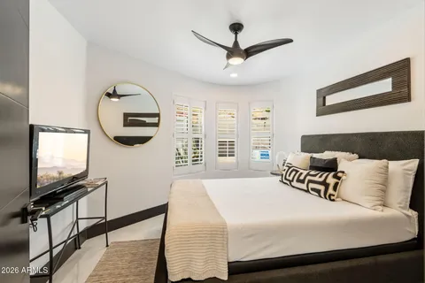 $1,195,000 | 27 West Cochise Drive, Phoenix, AZ 85021
