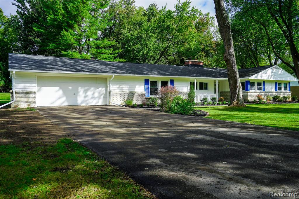 29200 Utley Road Farmington Hills, MI 48334 - Photo 3 of 64