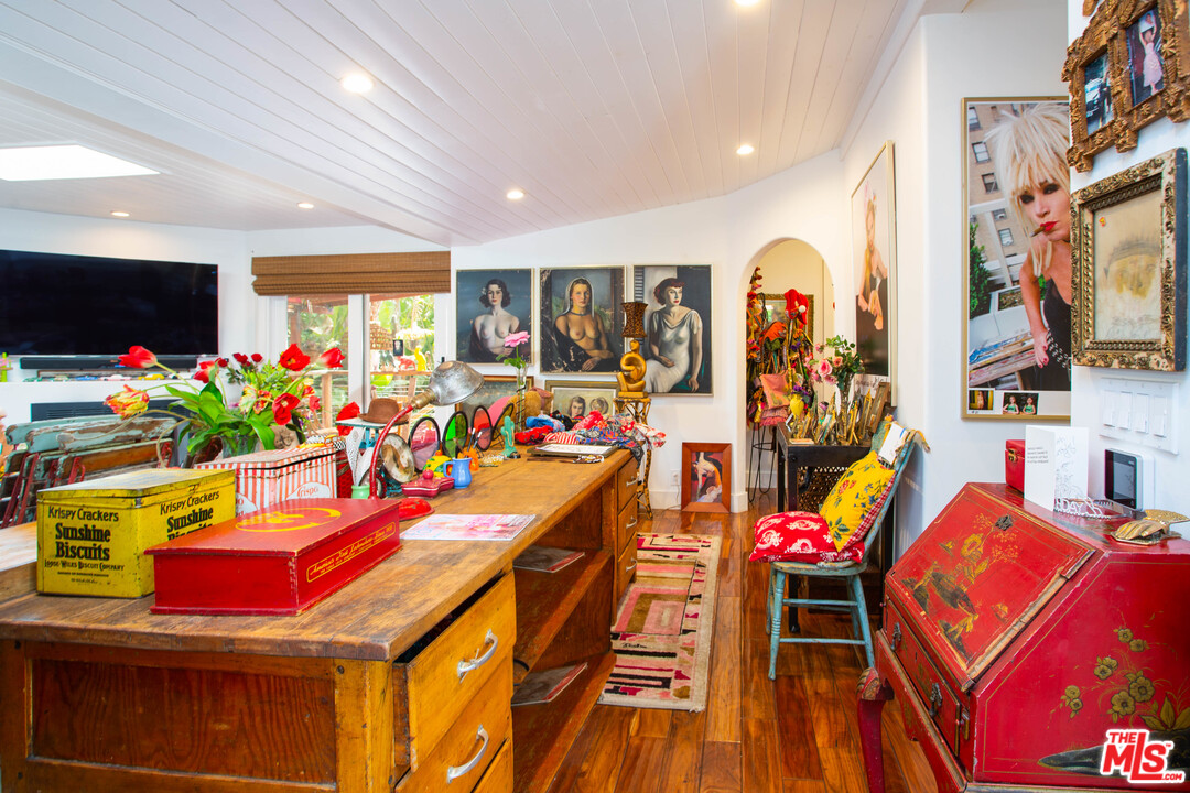 232 Paradise Cove Road Malibu, CA 90265 - Photo 6 of 38 a room with furniture and a flat screen tv