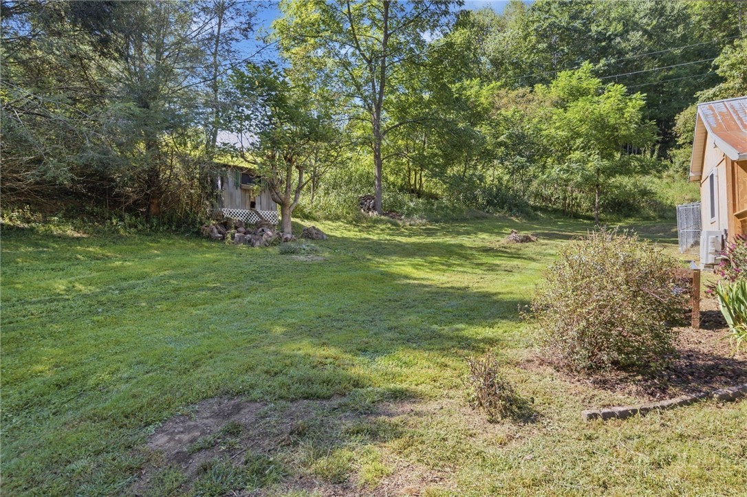 325 Sawyers Road Warrensville, NC 28693 - Photo 17 of 33 Gallery Image 17